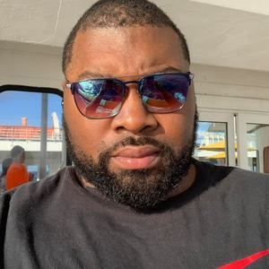 Meet your Posher, Lewis